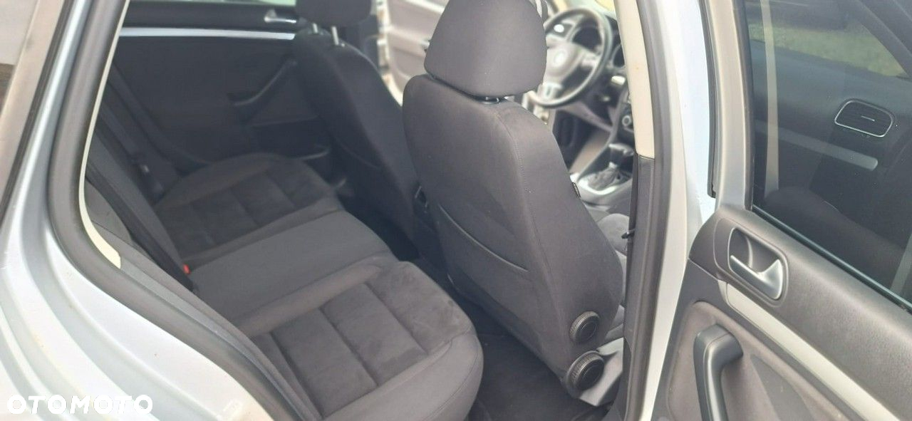 Volkswagen Golf - 12