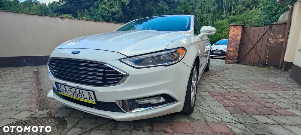 Ford Fusion - 1