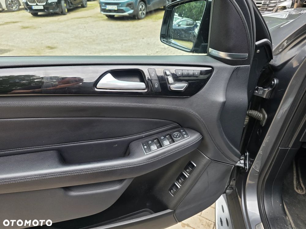 Mercedes-Benz GLS - 8
