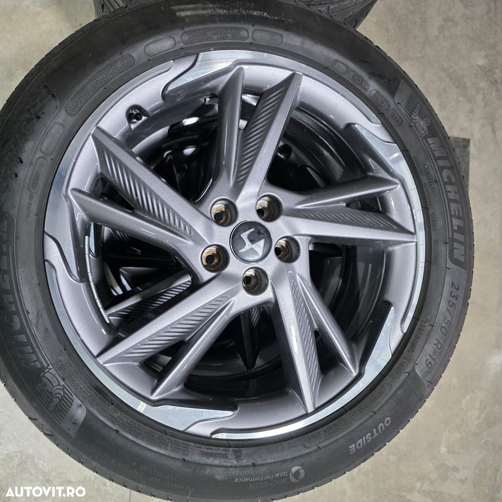 DS Automobiles DS 7 Crossback - 15