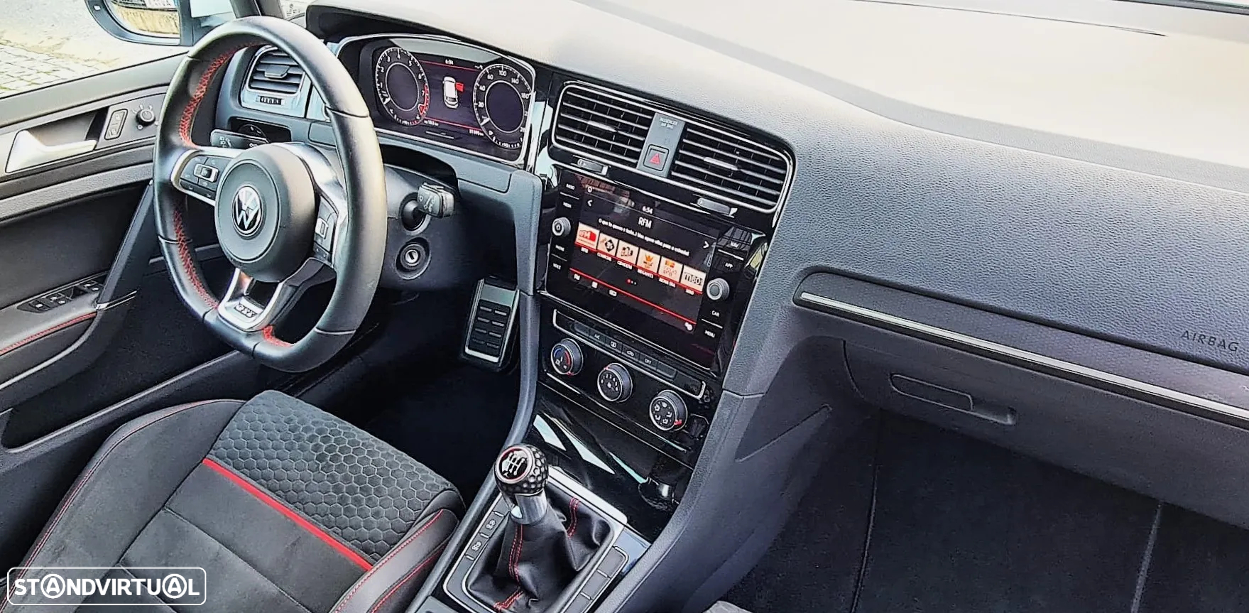 VW Golf 2.0 TSI GTI Performance - 34