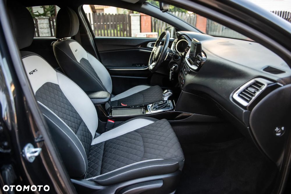 Kia ProCeed 1.4 T-GDI GT Line DCT - 34