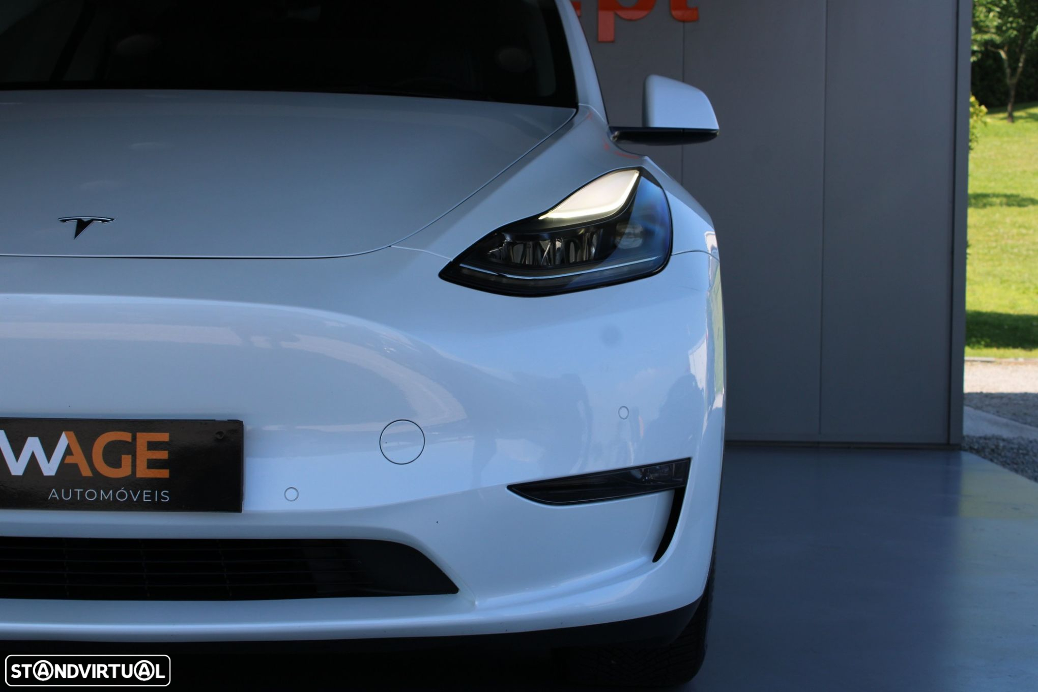 Tesla Model Y Long Range Dual Motor AWD - 30