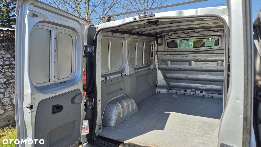 Renault Trafic - 15