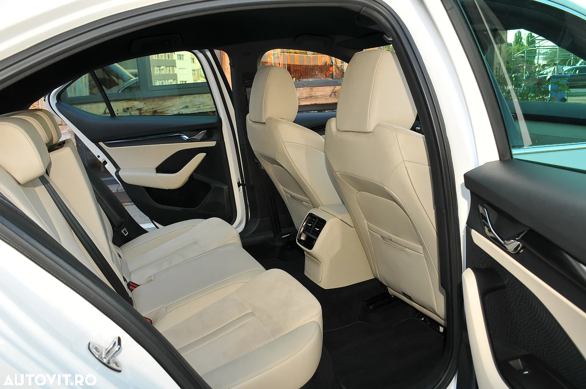Skoda Octavia 1.0 TSI DSG Mild Hybrid Ambition - 5