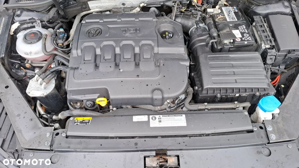 Volkswagen Passat 2.0 TDI (BlueMotion Technology) DSG Comfortline - 20