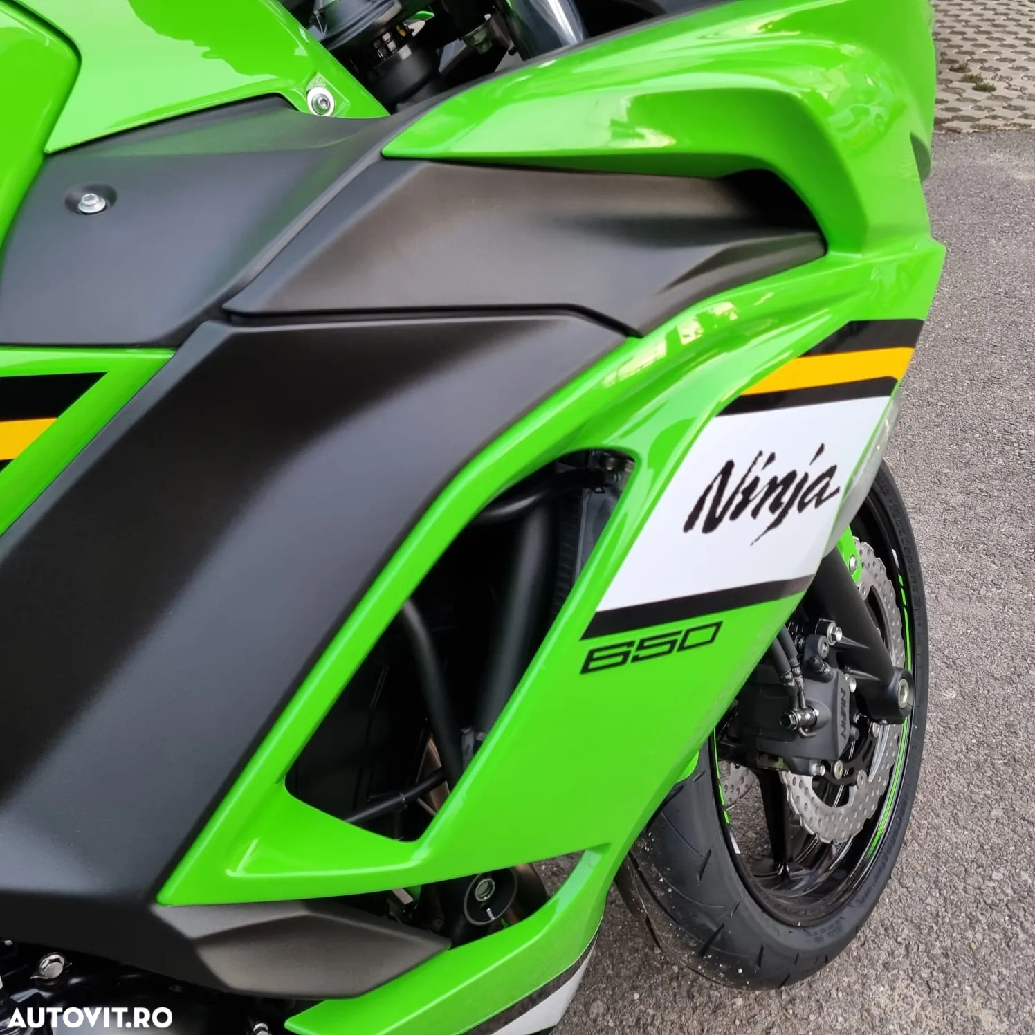 Kawasaki Ninja 650 - 8