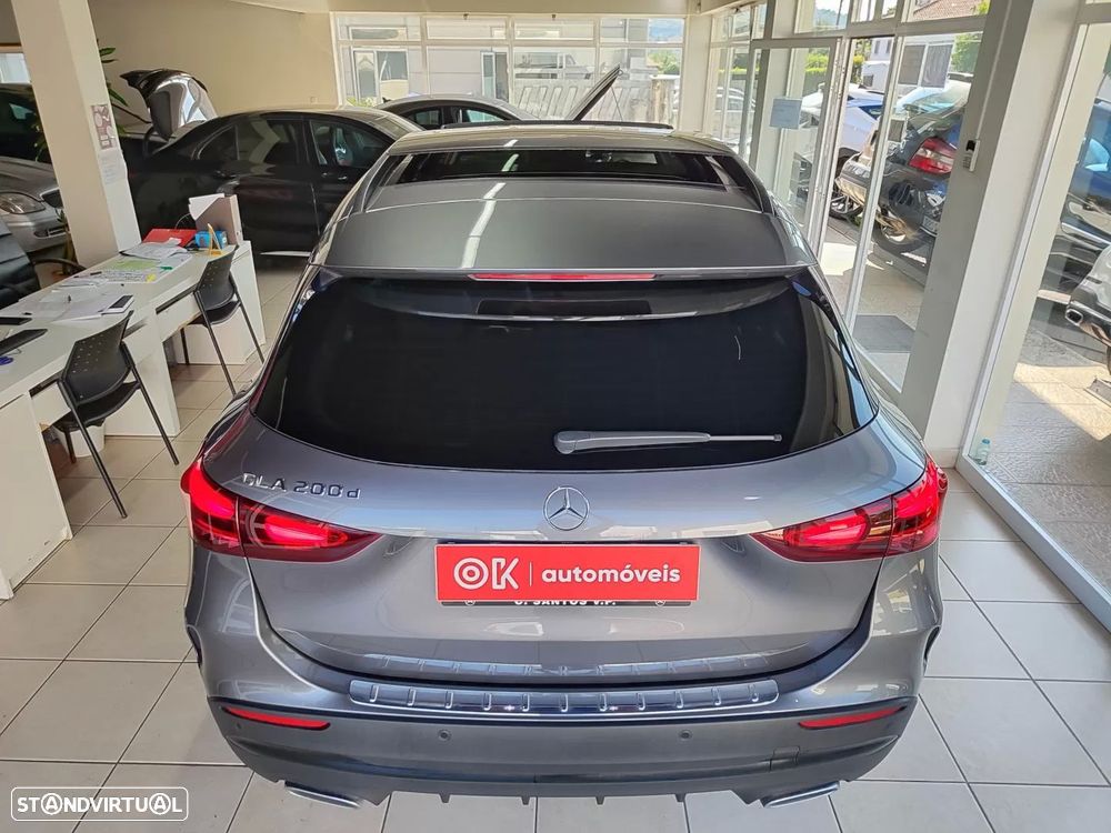 Mercedes-Benz GLA 200 d AMG Line - 11