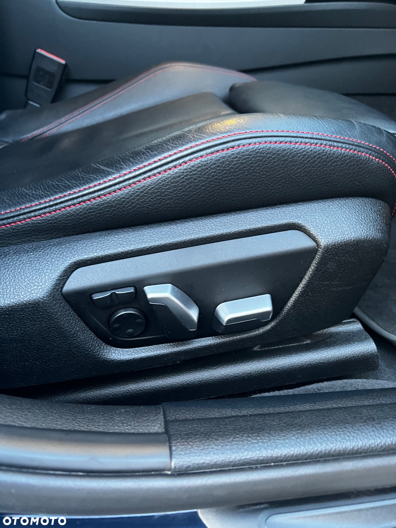 BMW Seria 3 330d Touring Sport Line - 9