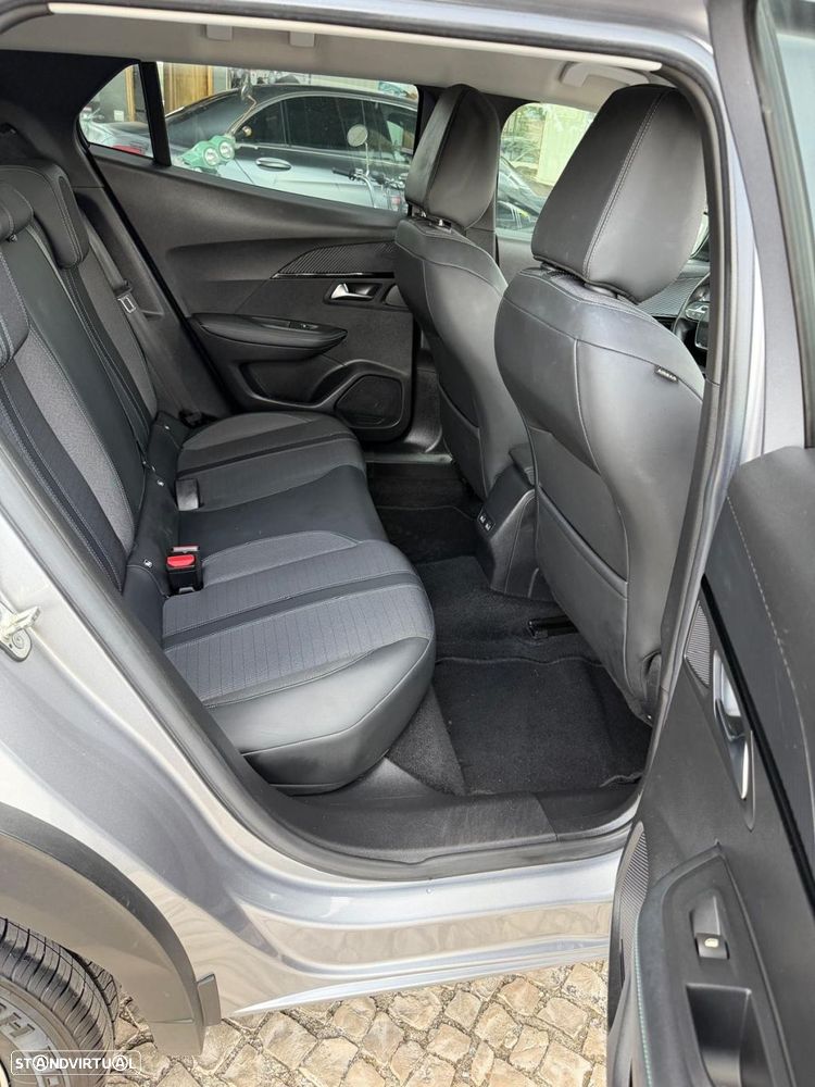 Peugeot 2008 1.2 PureTech Allure - 13