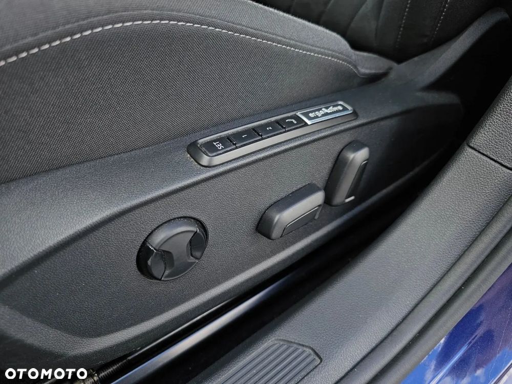 Volkswagen Golf Variant - 29