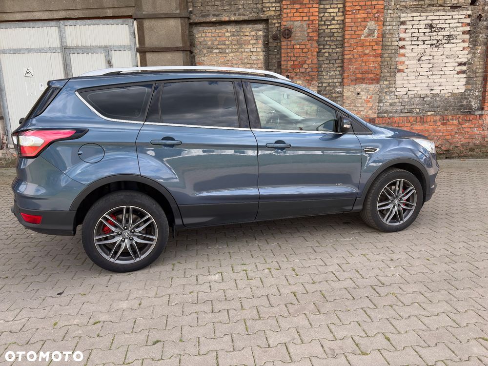 Ford Kuga 2.0 TDCi 4x4 Titanium - 6