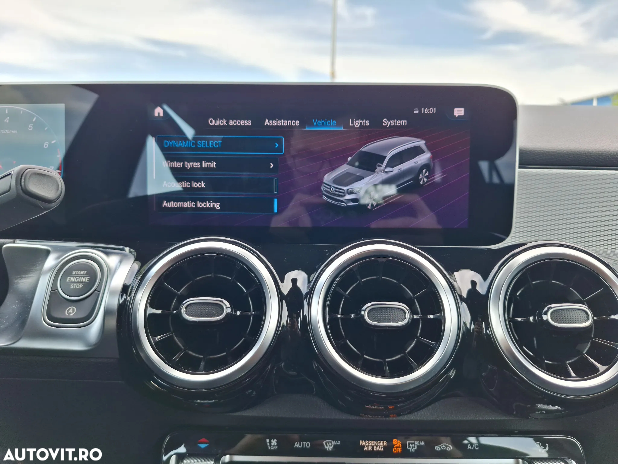 Mercedes-Benz GLB 250 4MATIC Aut. - 27