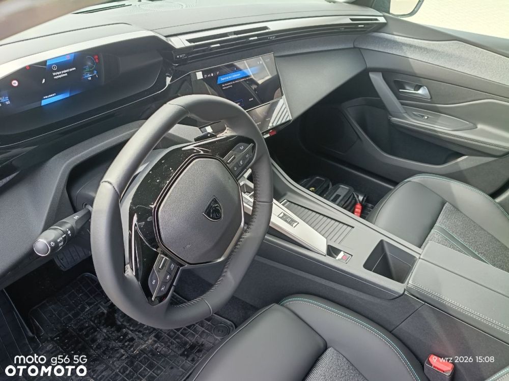 Peugeot 408 - 13