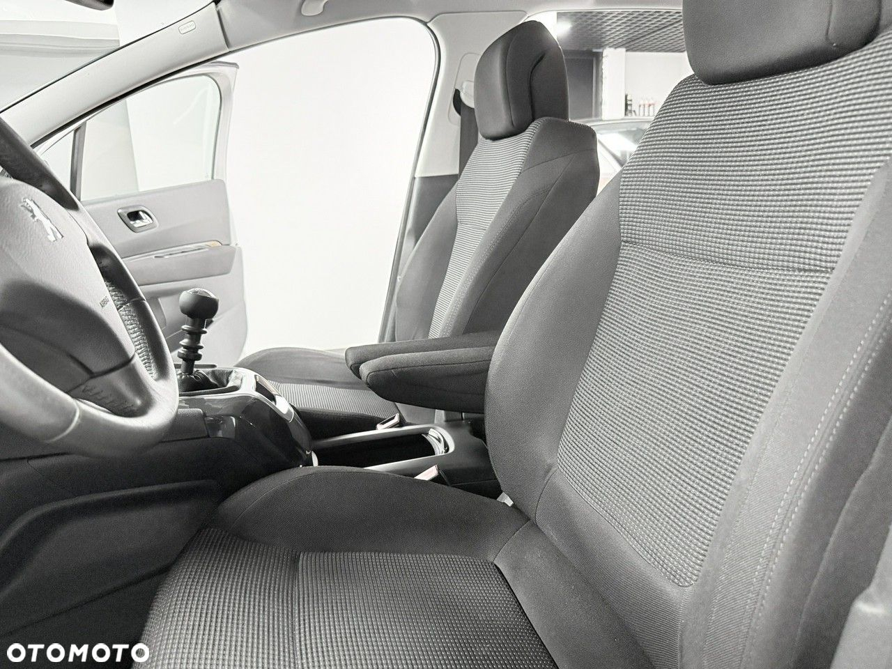 Peugeot 5008 2.0 HDi Premium - 34