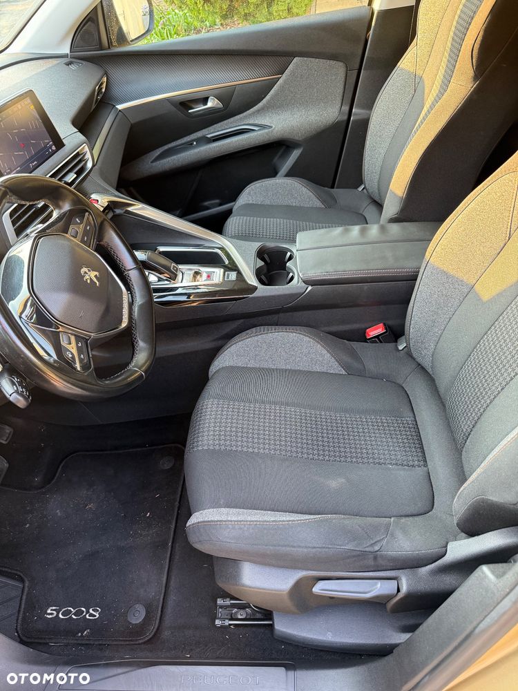 Peugeot 5008 1.6 BlueHDi Style 7os - 9
