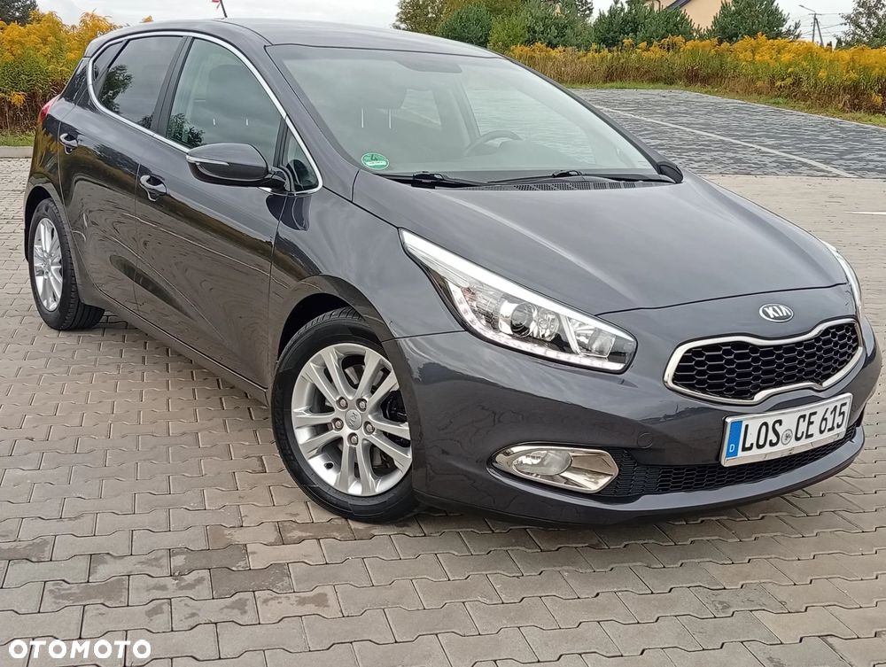 Kia Ceed 1.6 CRDi 128 Platinum Edition - 3