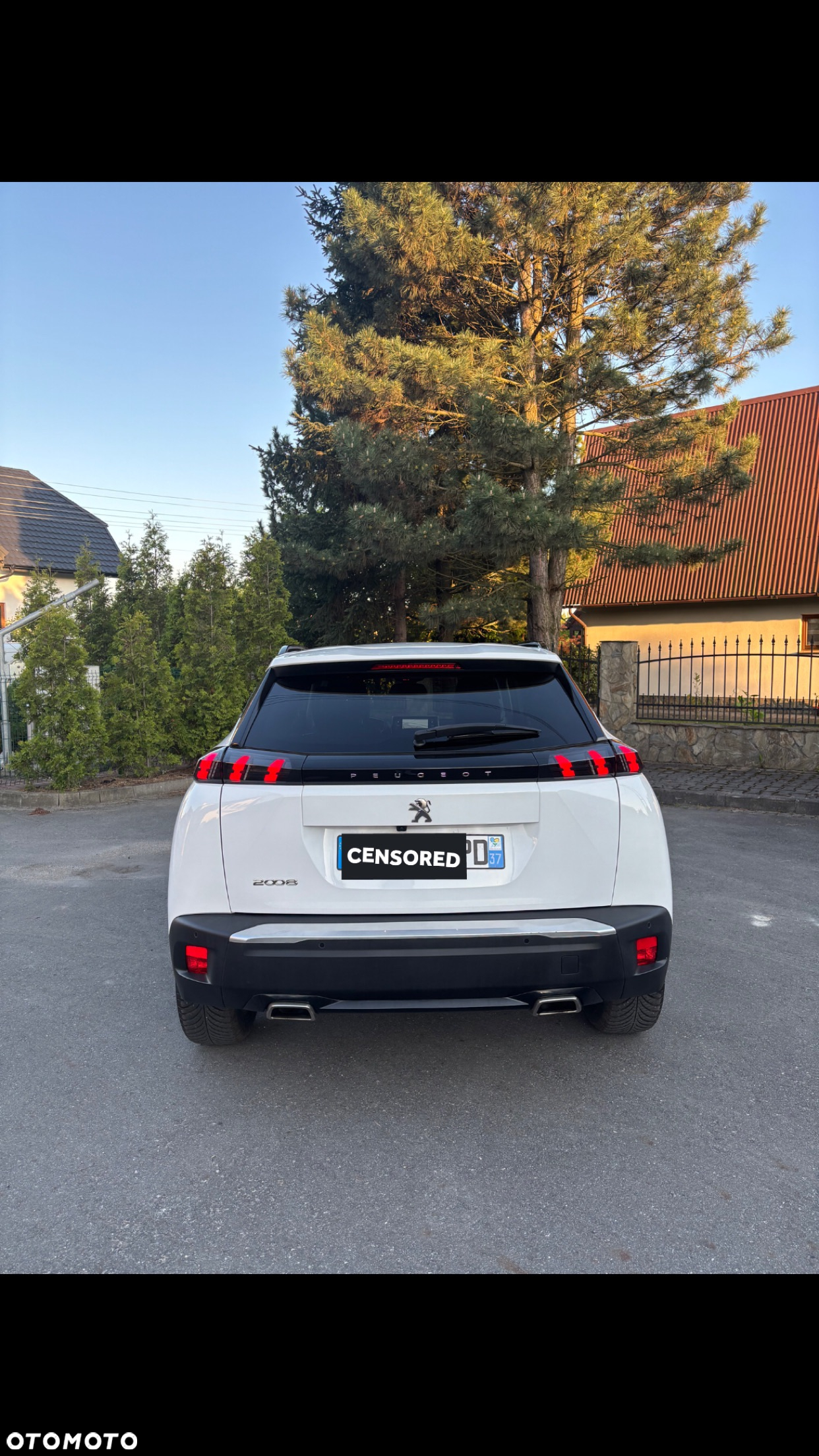 Peugeot 2008 PureTech 130 EAT8 Allure - 2