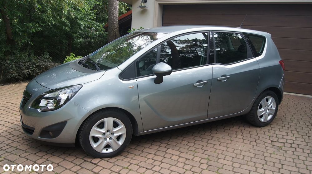 Opel Meriva - 11