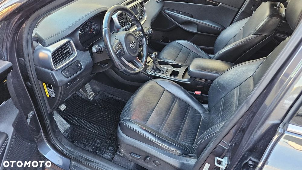 Kia Sorento - 7