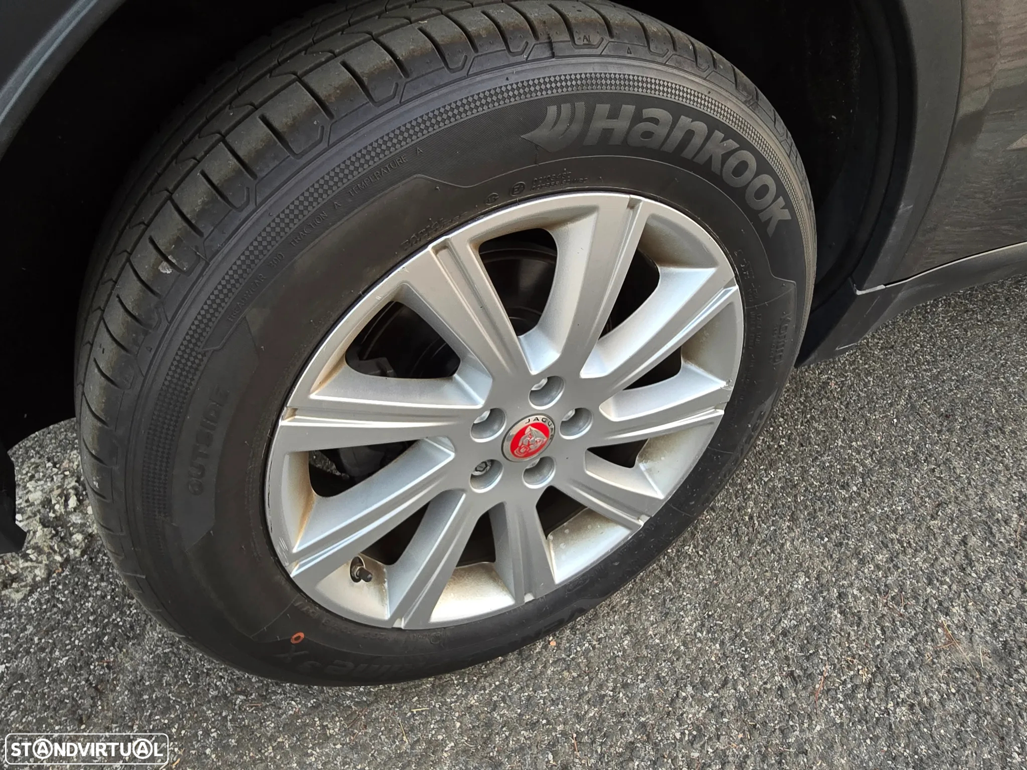 Jaguar E-Pace 2.0 i4D S - 22
