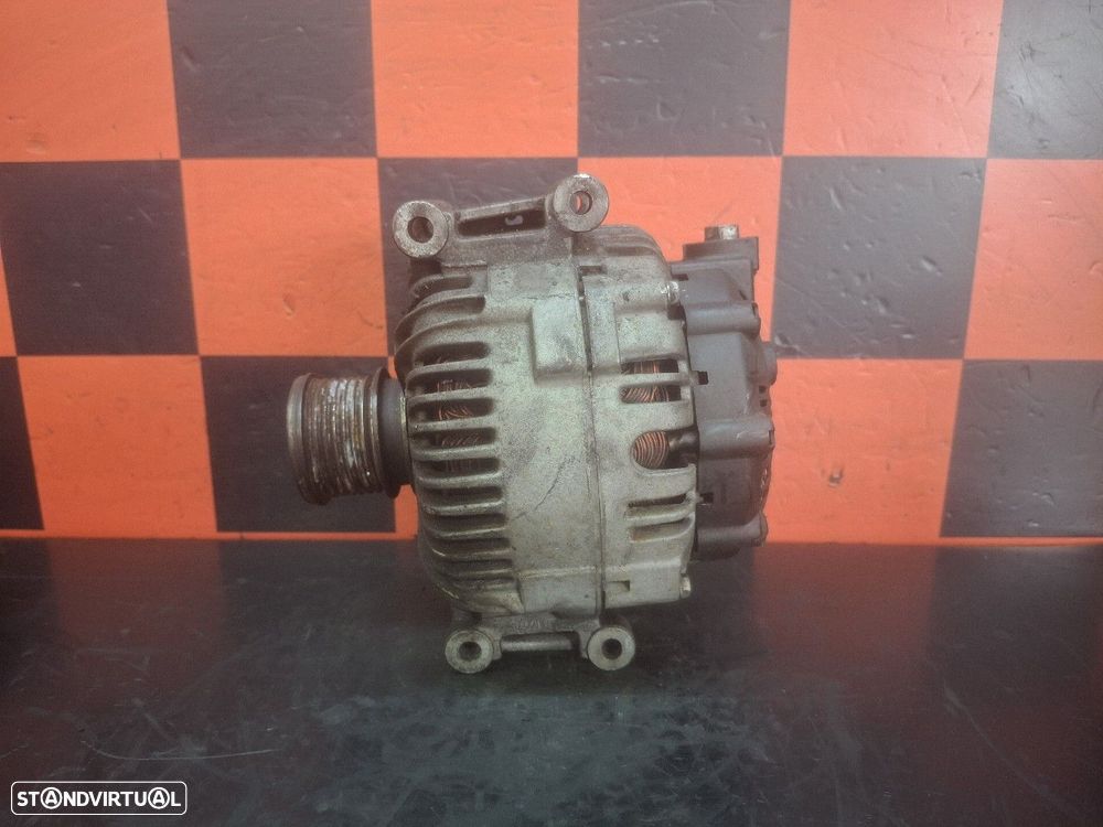 Alternador Mercedes-Benz E-Class (W212) - 2