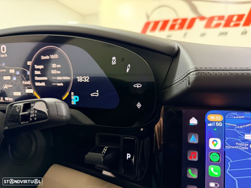 Porsche Taycan Standard - 18