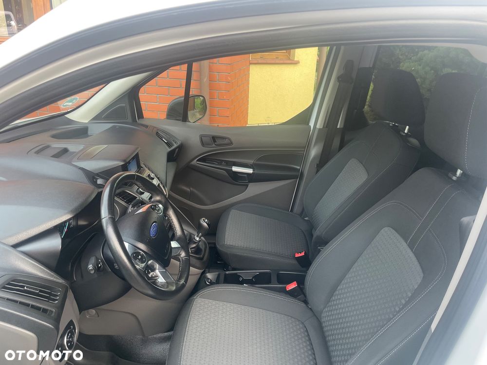 Ford Transit Connect - 12