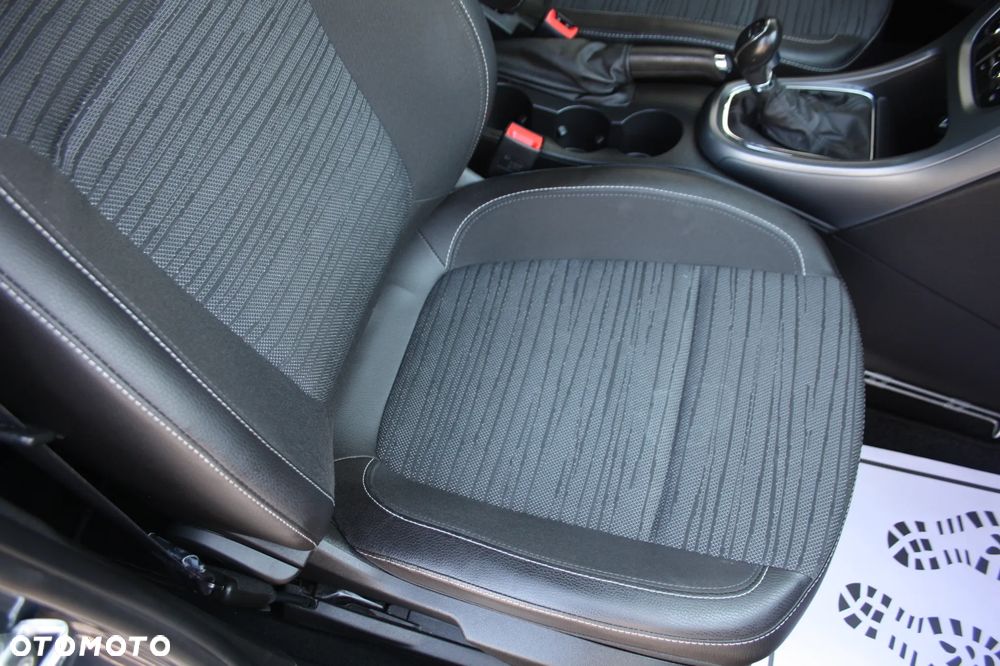 Opel Astra 1.4 Turbo Design Edition - 30