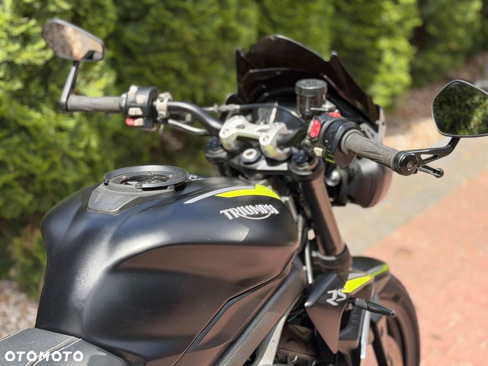 Triumph Street Triple - 14