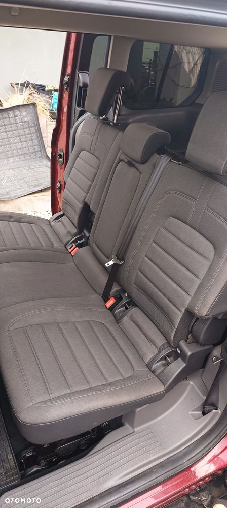 Ford Tourneo Connect - 19