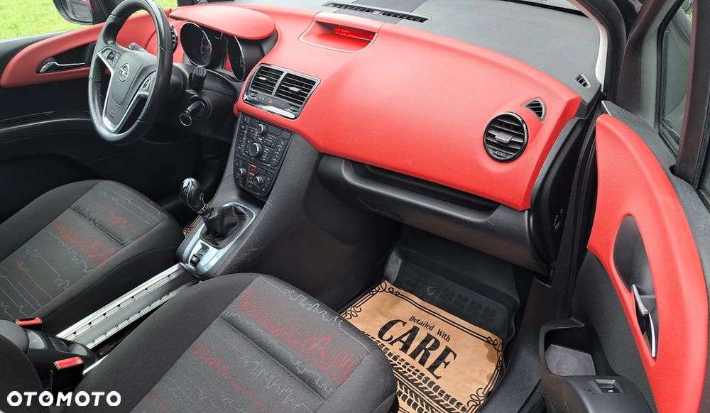 Opel Meriva - 9