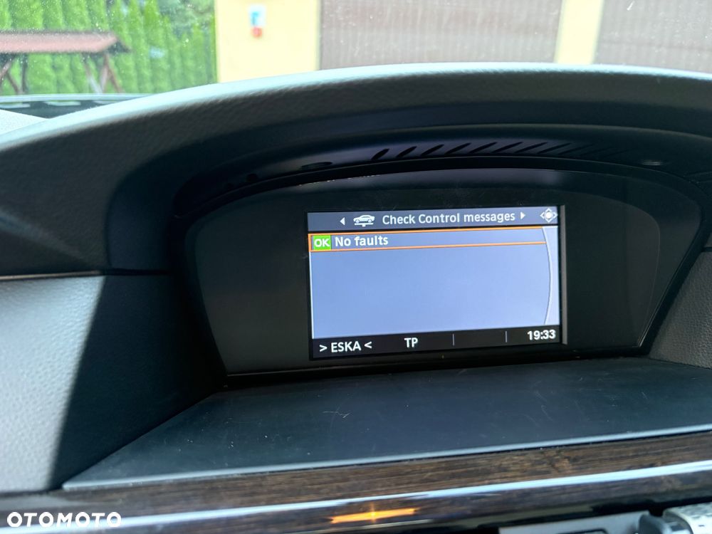 BMW Seria 5 520d - 16