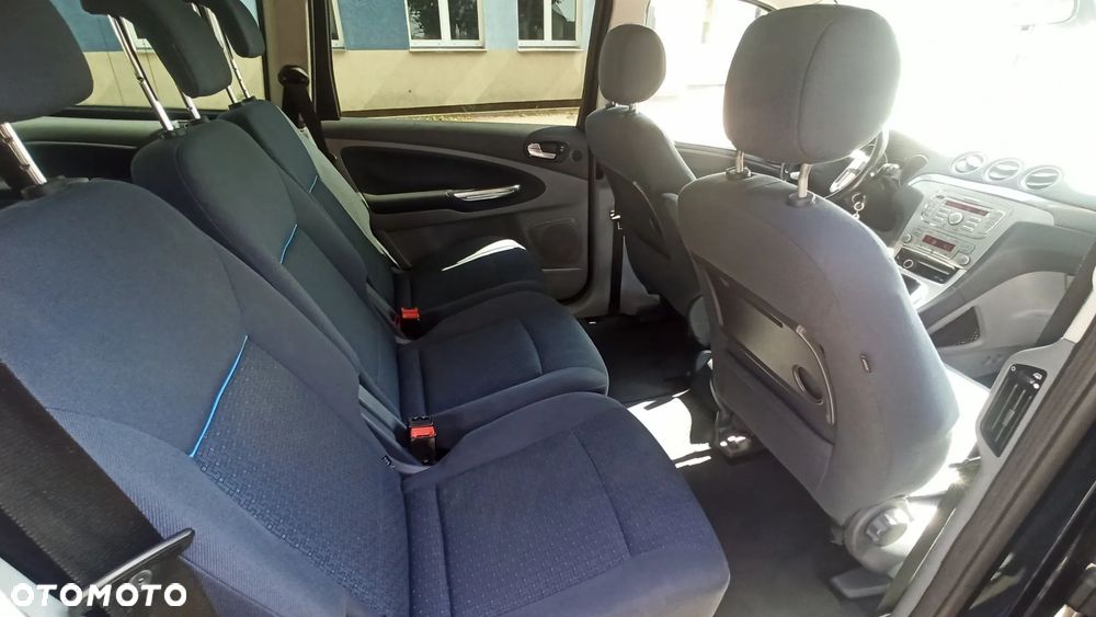 Ford Galaxy - 15