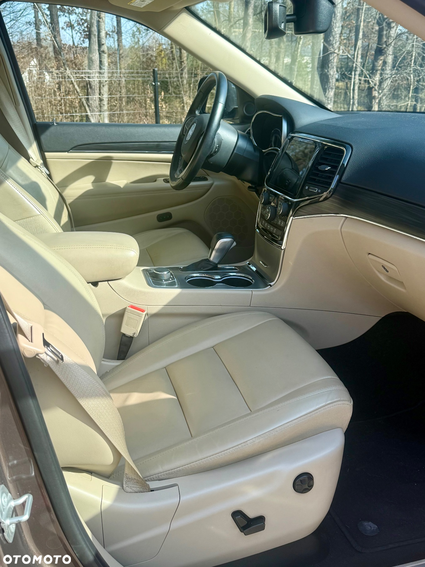 Jeep Grand Cherokee - 29