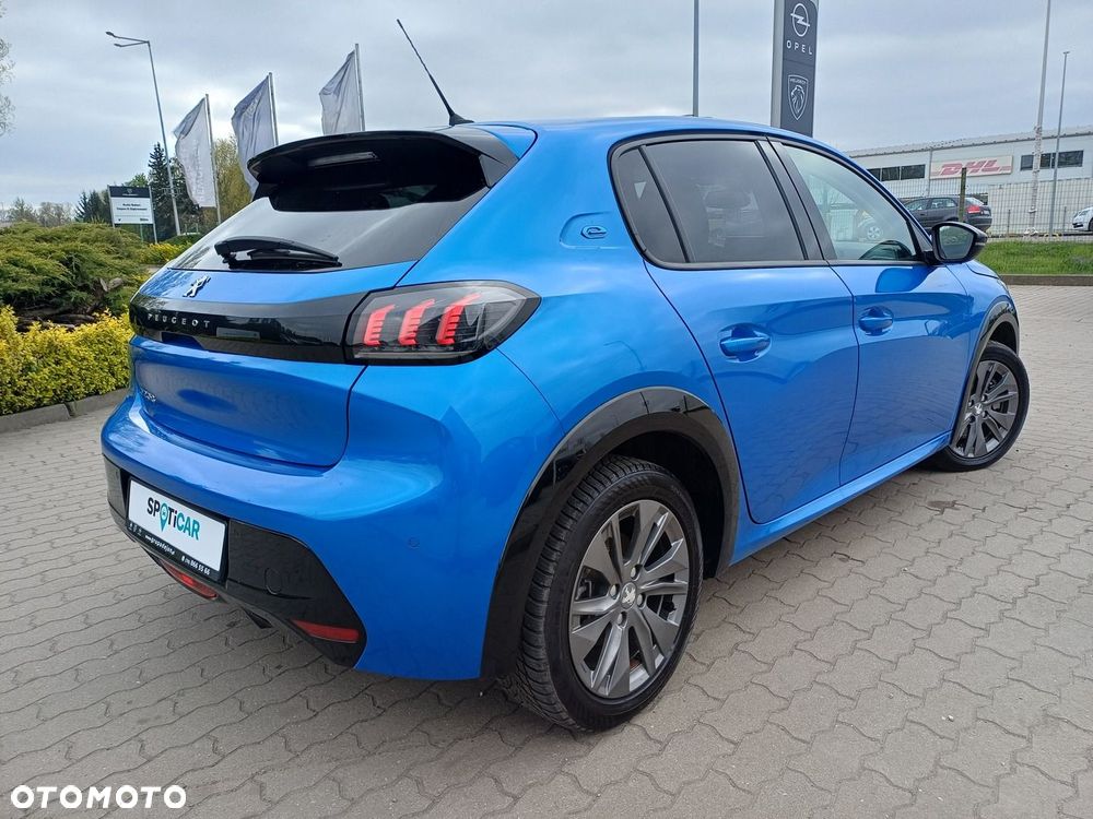 Peugeot 208 - 6