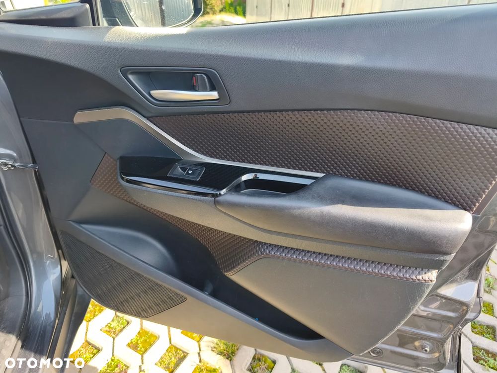 Toyota C-HR - 18