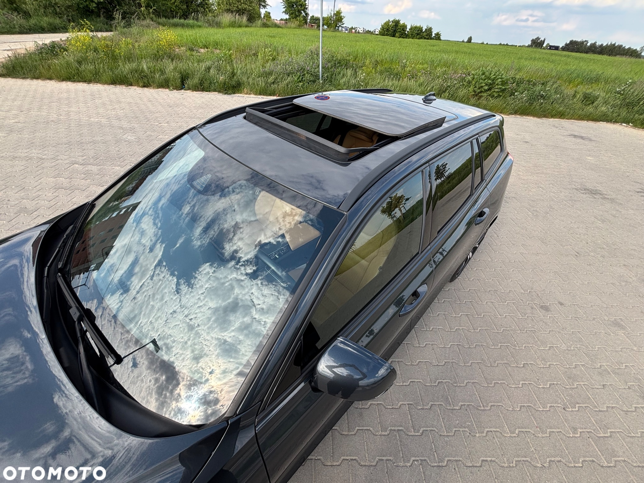 Volvo V60 T6 AWD Momentum Pro - 14