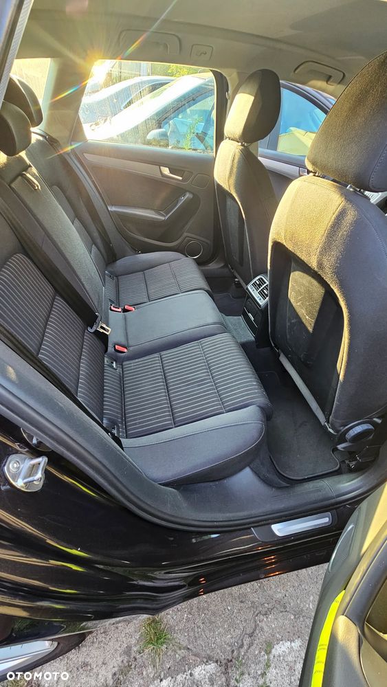 Audi A4 Avant 2.0 TDI - 13