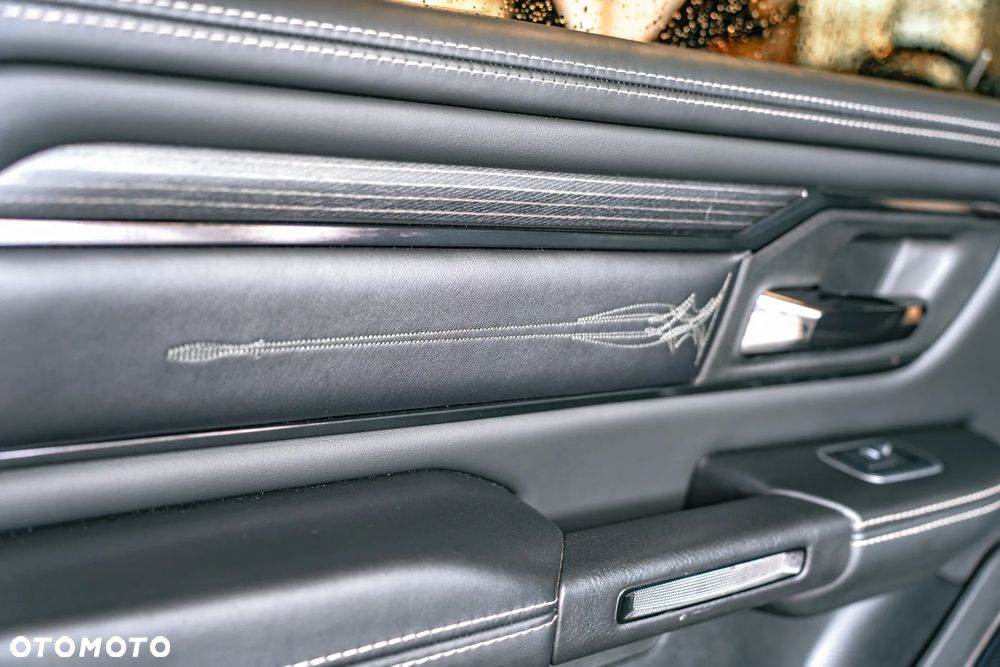 RAM 1500 5.7 Crew Cab Limited - 38