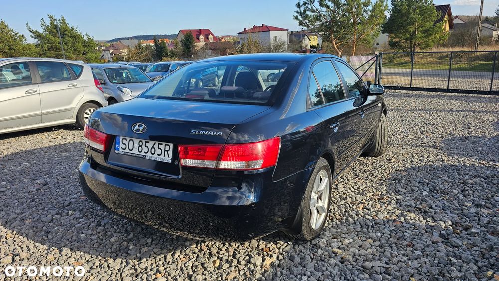 Hyundai Sonata 2.0 GL Comfort - 4