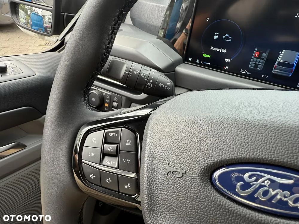 Ford Ford Tourneo Custom 2.0 170KM A8 AWD Titanium 320 L1 - 10