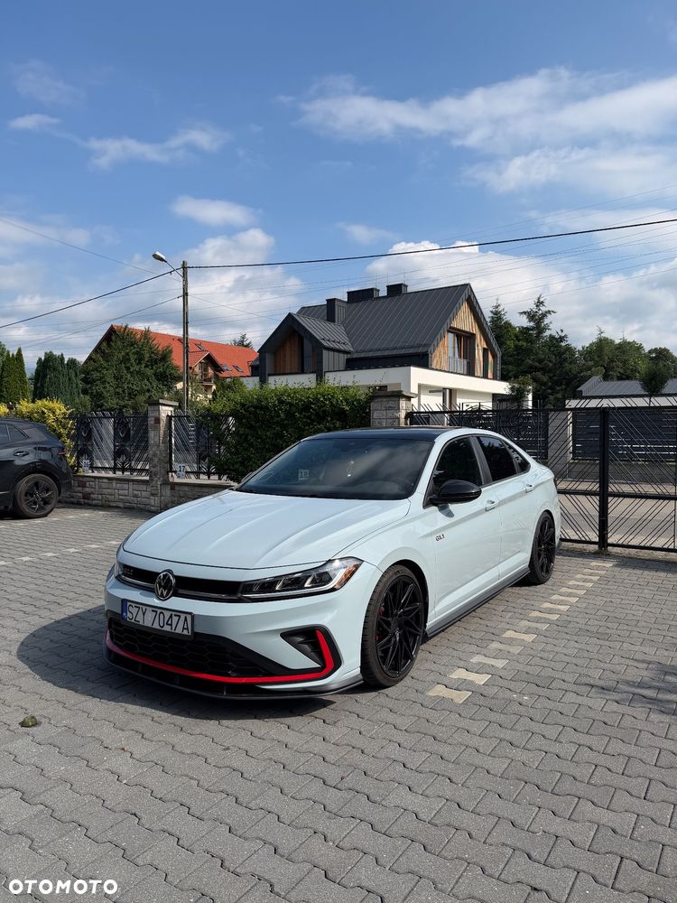 Volkswagen Jetta - 6