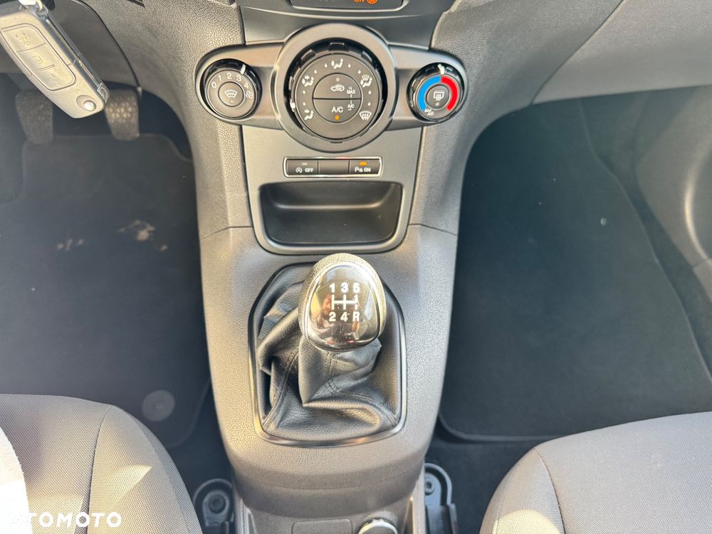 Ford Fiesta 1.0 EcoBoost S&S TREND - 26