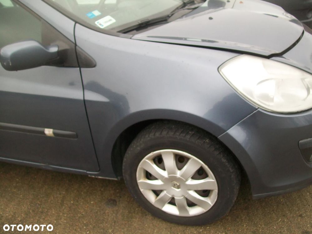 błotnik prawy clio3 TEJ47