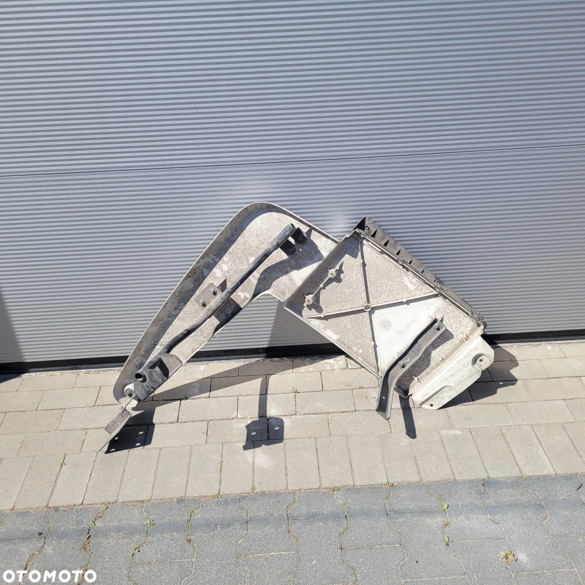OWIEWKA SPOJLER KOSA VOLVO FH4 FH5 RH. ORYGINAŁ CHWALIM116 - 3
