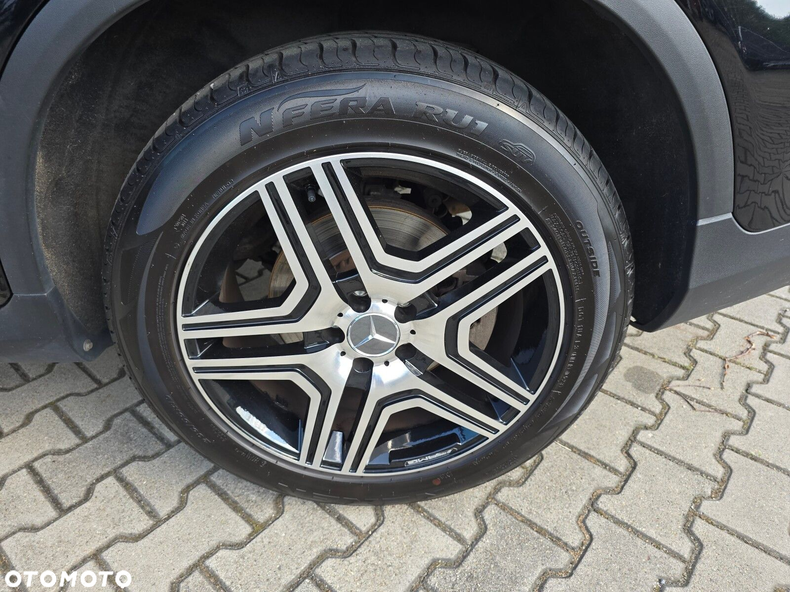 Mercedes-Benz GLC - 25