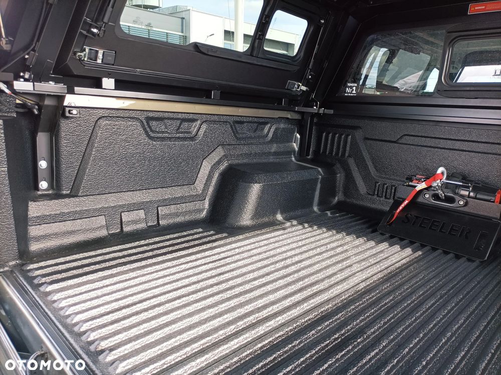 Toyota Hilux 2.8 D-4D mHEV Double Cab Invincible 4x4 - 34