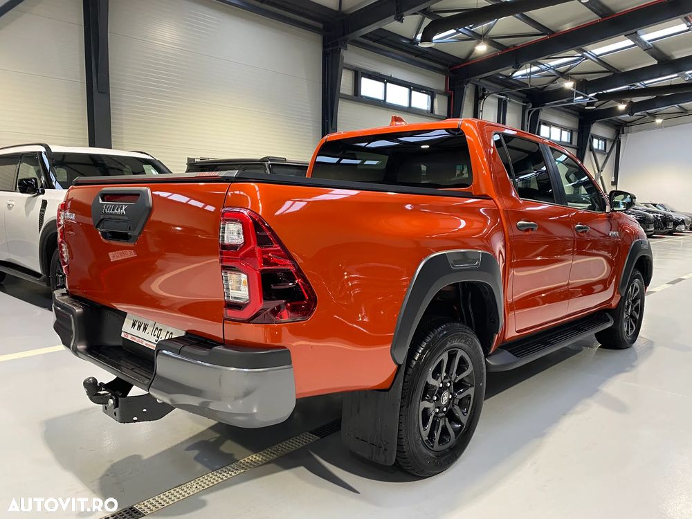 Toyota Hilux 2.8D 204CP 4x4 Double Cab AT MHEV Invincible - 4