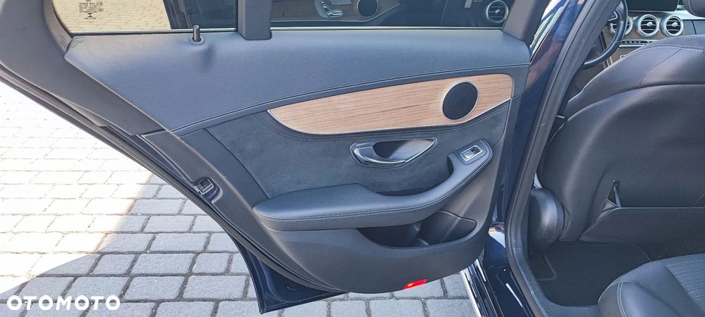Mercedes-Benz Klasa C 220 (BlueTEC) d 7G-TRONIC Exclusive - 22